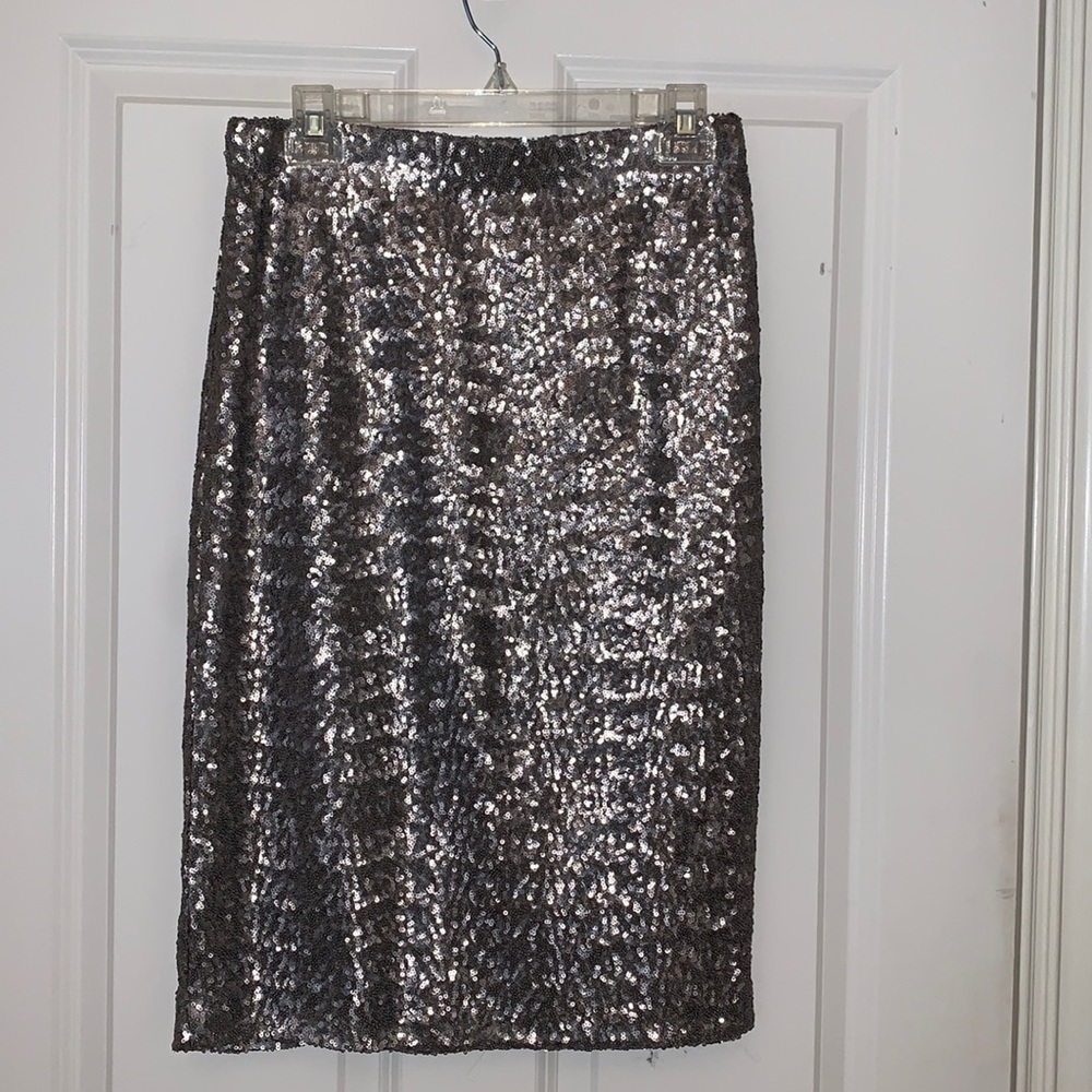 Cremieux Stretch beaded pencil skirt size small